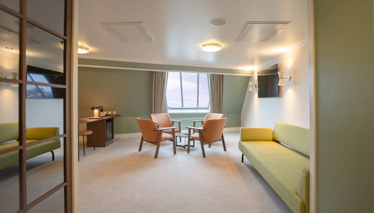 Owner’s Suite - living room