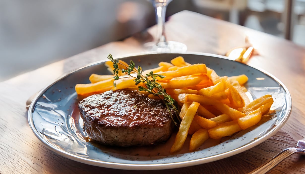 Steak with fries