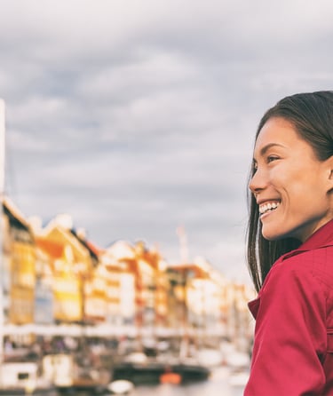 Woman looking out over Nyhavn