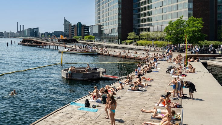 Swimming at Kalvebod wave